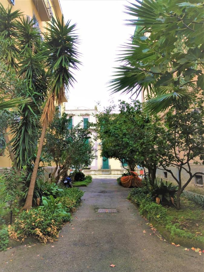 Bed and Breakfast Non Ci Resta Che Napoli Экстерьер фото